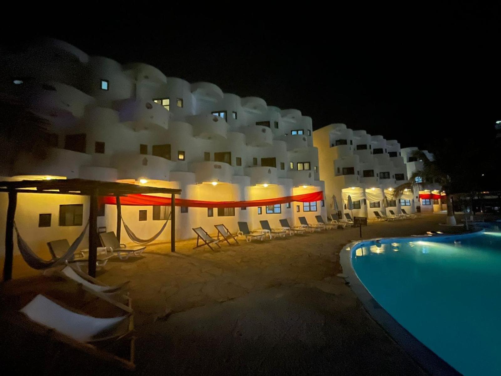 Loki Del Mar Hostel Máncora Exterior foto
